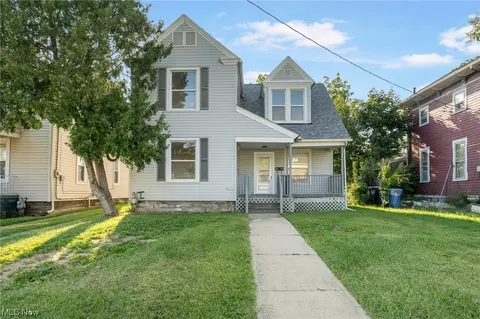 636 Oberlin Ave, Lorain, OH 44052