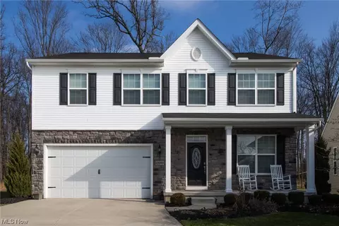 12097 Edgehill Oval, Strongsville, OH 44149