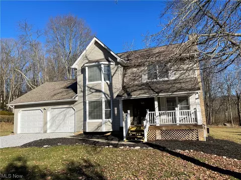 1327 Highwood Dr, New Franklin, OH 44216