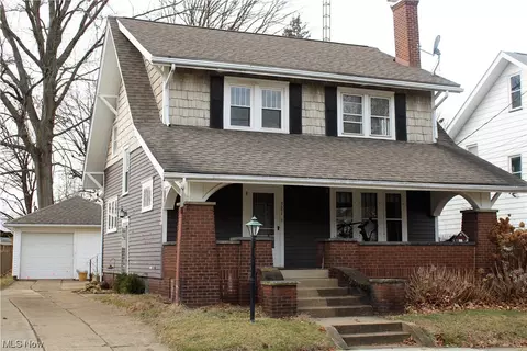 321 S Silver St, Louisville, OH 44641