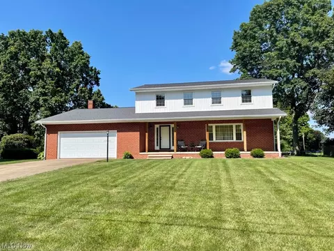 228 Parkview Cir, Smithville, OH 44677