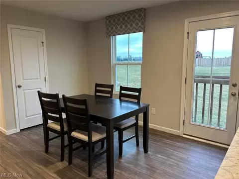 253 River Run Dr, Elyria, OH 44035 photo 6
