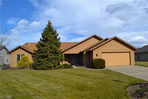 9055 Gatestone, North Ridgeville, OH 44039