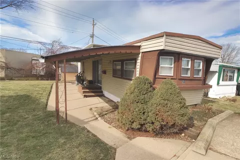 30335 Euclid Ave #21, Wickliffe, OH 44092