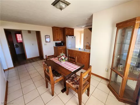 Dining - 106 Random Rd, Minerva, OH 44657 photo 2 of 2