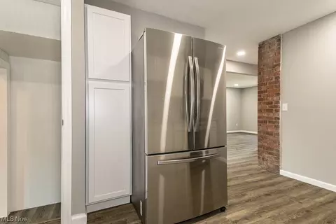 Kitchen - 1915 Rockefeller Rd, Wickliffe, OH 44092 photo 2 of 3