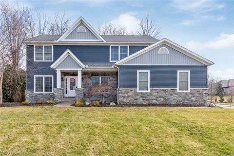 4451 Folkstone Cir, Uniontown, OH 44685