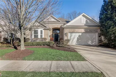 11713 Weston Pointe, Strongsville, OH 44149