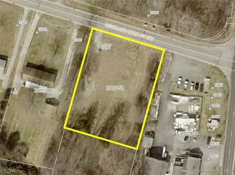 3286 Highland Park St NW, North Canton, OH 44720