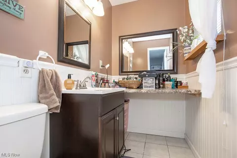 Bath - 2138 E 39th, Lorain, OH 44055 photo 1 of 1