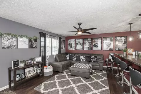 Living - 2138 E 39th, Lorain, OH 44055 photo 2 of 3