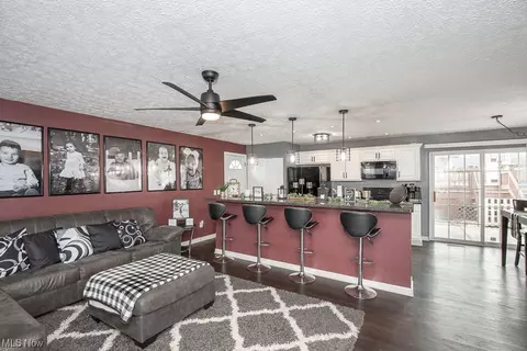 Living - 2138 E 39th, Lorain, OH 44055 photo 1 of 3