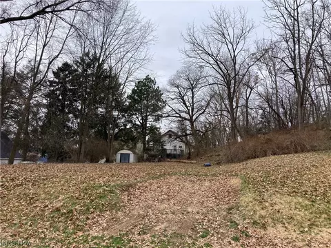 2605 Vaughan, Parkersburg, WV 26101