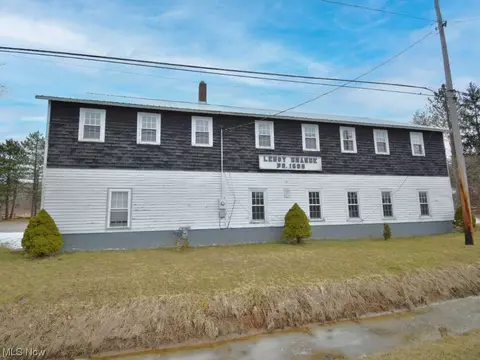 6879 Brakeman Rd, Leroy, OH 44077