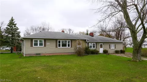 3681 Grafton Rd, Brunswick, OH 44212