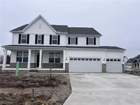 33070 Midship Dr, Avon Lake, OH 44012