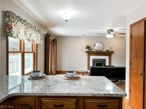 Kitchen - 318 Everson Rd, Belpre, OH 45714 photo 1 of 6