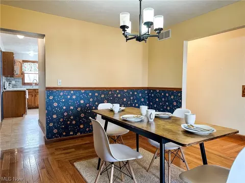 Dining - 318 Everson Rd, Belpre, OH 45714 photo 1 of 2