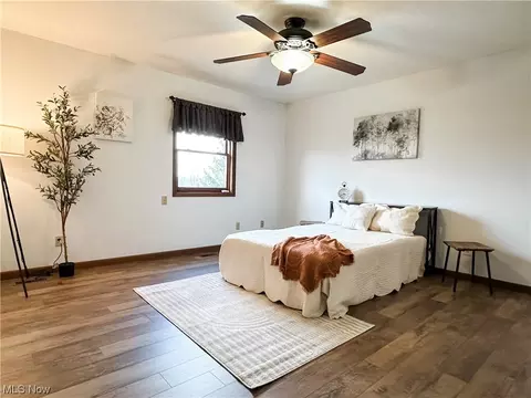 Bedroom - 318 Everson Rd, Belpre, OH 45714 photo 3 of 5