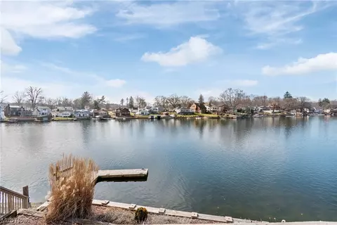 View/Area - 3864 Map Dr, New Franklin, OH 44319 photo 6 of 9