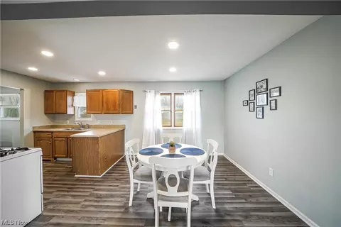 Kitchen - 9899 Green, Windham, OH 44288 photo 1 of 5