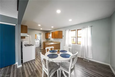 Kitchen - 9899 Green, Windham, OH 44288 photo 2 of 5