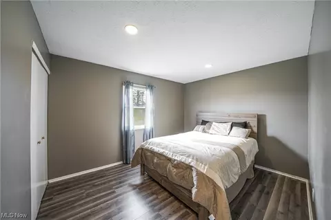 Bedroom - 9899 Green, Windham, OH 44288 photo 2 of 3