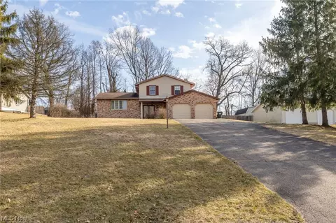 11152 Billingham NW, Uniontown, OH 44685
