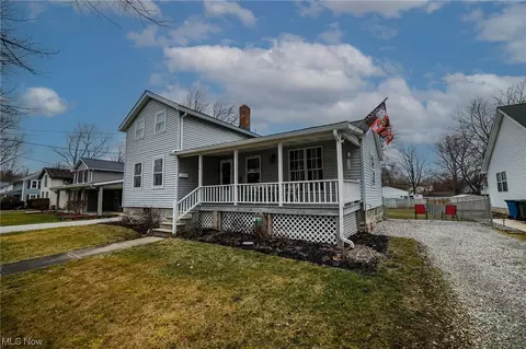 114 Johns St, Wellington, OH 44090