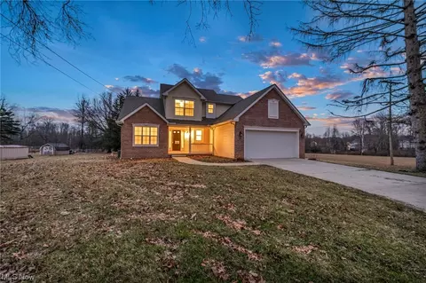 9367 Chamberlin Rd, Twinsburg, OH 44087