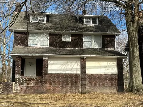 276 Fairgreen, Youngstown, OH 44504