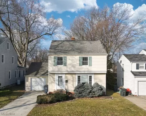 1440 Grenleigh Rd, Lyndhurst, OH 44124