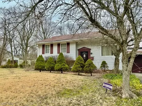 1721 Ferndale SW, Warren, OH 44485