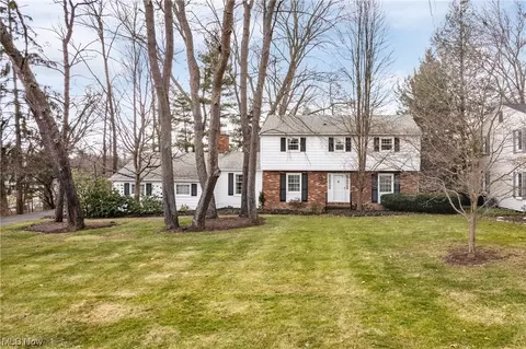7395 Brushmore St NW, North Canton, OH 44720