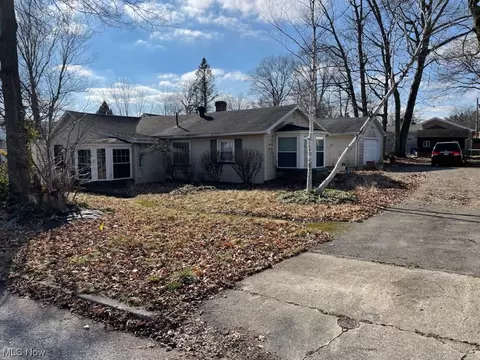 5104 Firnley Ave, Youngstown, OH 44512