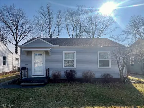 15513 Montrose Ave, Cleveland, OH 44111