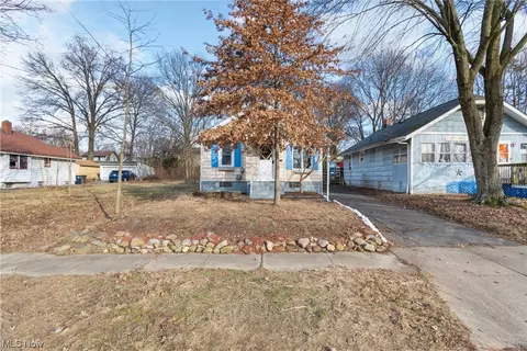 579 Sanford, Akron, OH 44305