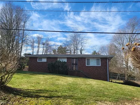 55841 Bel Haven Rd, Bellaire, OH 43906