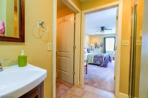 Bath - 2706 Burlingham Dr, Ashtabula, OH 44004 photo 7 of 7
