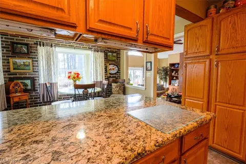Kitchen - 2706 Burlingham Dr, Ashtabula, OH 44004 photo 5 of 5