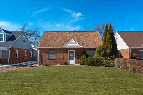 4208 Fulton Pkwy, Cleveland, OH 44144