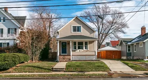 2027 Warren Rd, Lakewood, OH 44107