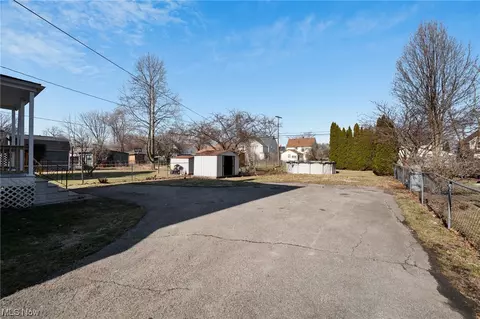 1867 E 31st, Lorain, OH 44055 photo 32