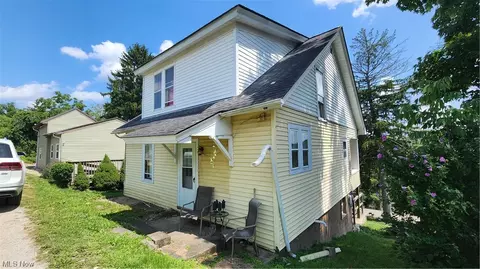 Exterior - 19-19 12 Carl St, Wheeling, WV 26003 photo 2 of 5