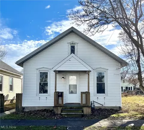 312 Hendry St, Sandusky, OH 44870