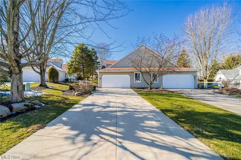 4220 Castle Ridge Cir, Copley, OH 44321