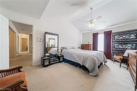 Bedroom - 4220 Castle Ridge Cir, Copley, OH 44321 photo 2 of 7