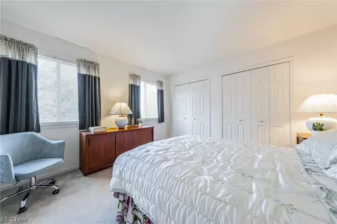 Bedroom - 4220 Castle Ridge Cir, Copley, OH 44321 photo 4 of 7