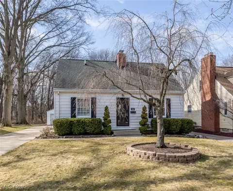 144 Belmar Blvd, Avon Lake, OH 44012