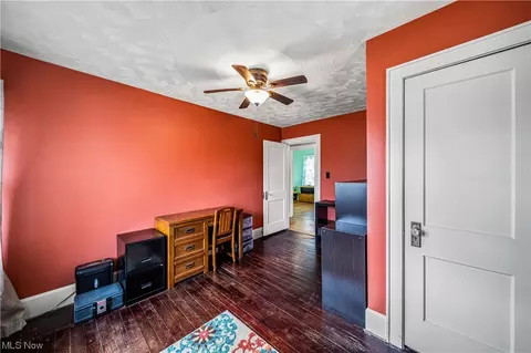 Living - 515 Myrtle Ave, Ashtabula, OH 44004 photo 3 of 3